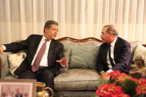 El dilema del PLD y FP en lucha por liderar la oposición dominicana y lograr el poder en 2028