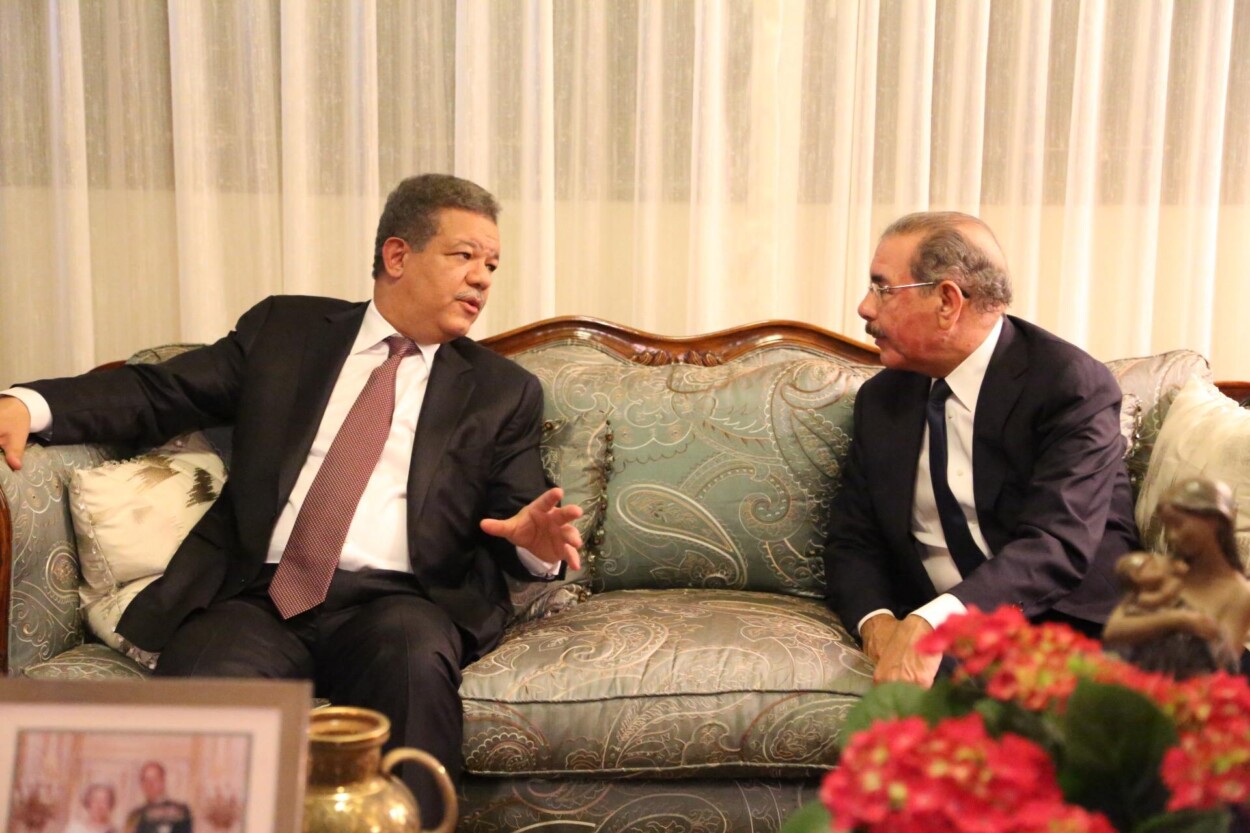 El dilema del PLD y FP en lucha por liderar la oposición dominicana y lograr el poder en 2028