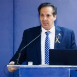 Ministro Salud dice clínica tenía prohibido realizar cirugías