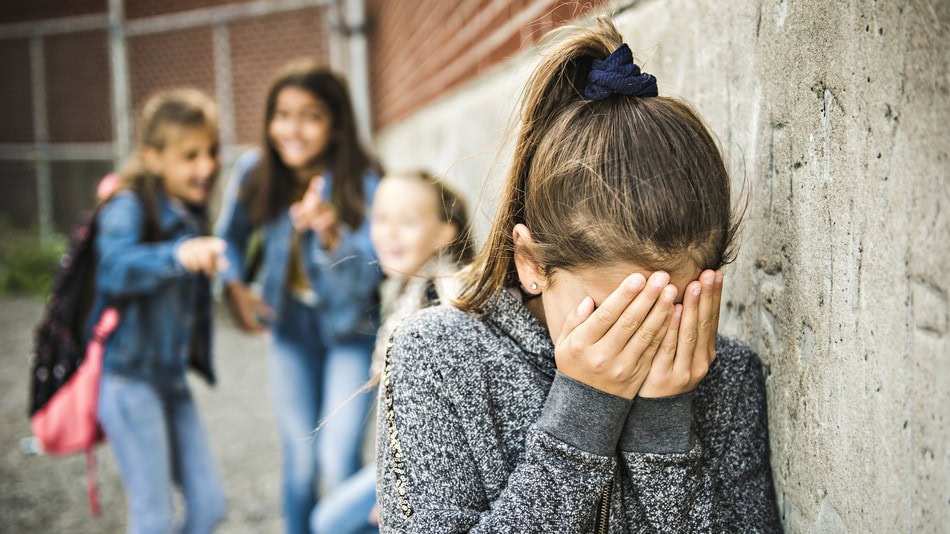 “Si nosotros no nos abocamos al estudio profundo de explorar la salud mental de los docentes, nosotros vamos a tener situaciones y hechos tan lamentables como estos”, señaló.