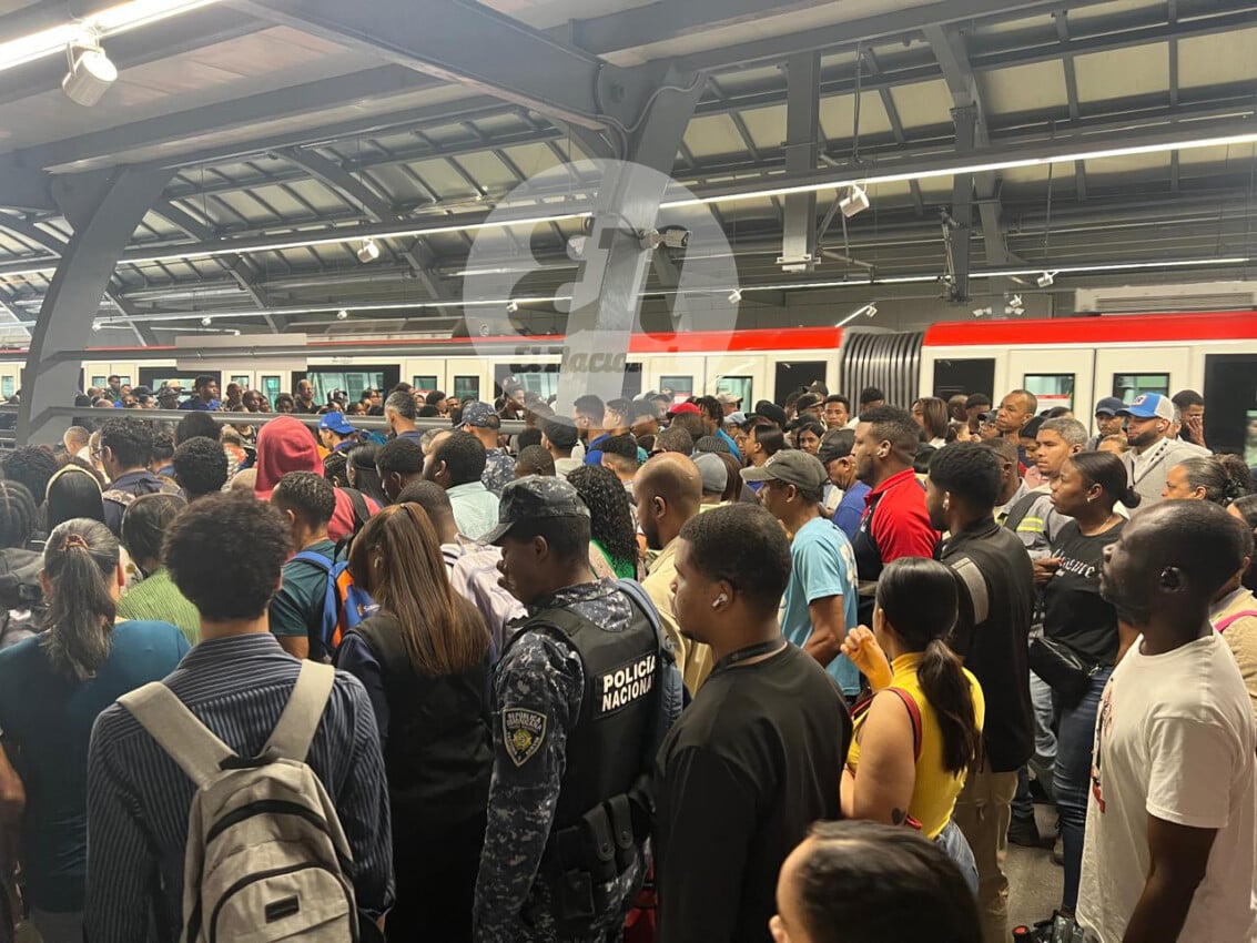 Tumultos, empujones y transfer, pero todos felices en Línea 2-C del Metro a Los Alcarrizos