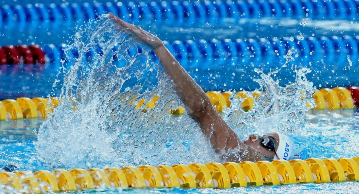 Jiménez y Díaz, oros torneo de natación