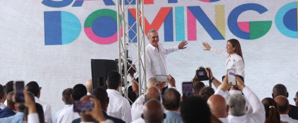 Luis Abinader y Carolina Mejía abren el nuevo Malecón Deportivo