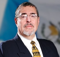 Ataques de Milei a periodista evidencian crisis política