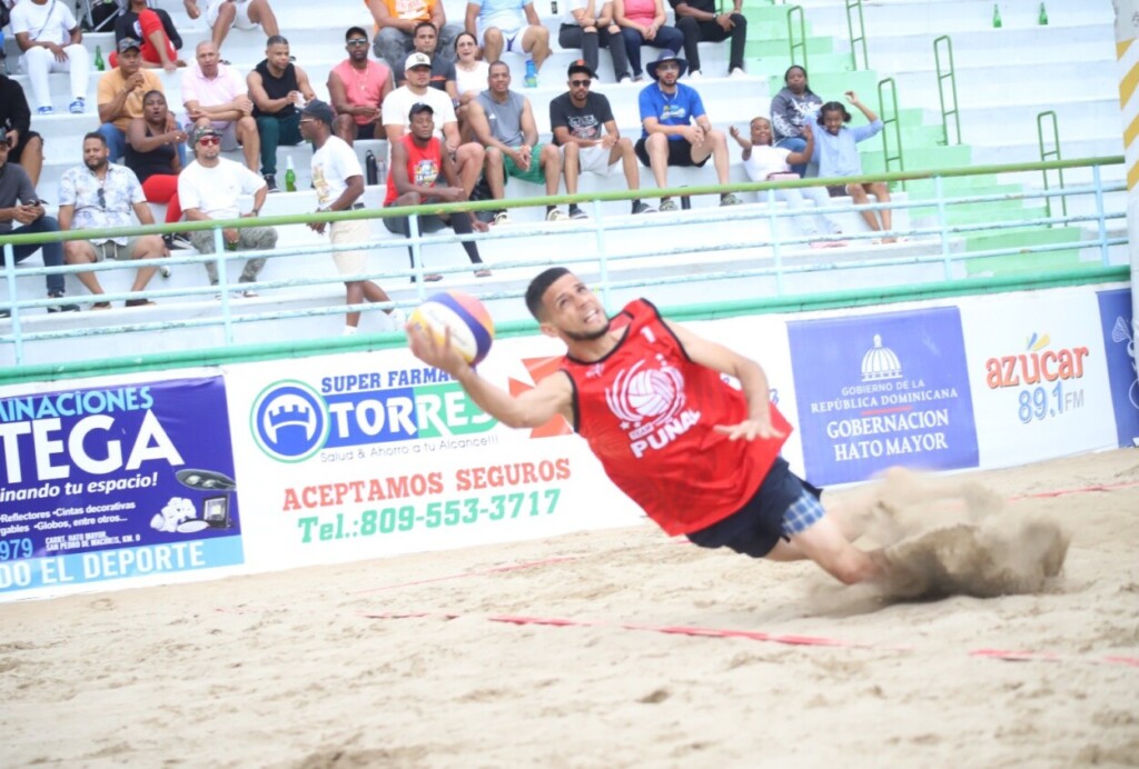 En la división Máster, Huellas de Apoyo y La Unión disputarán la medalla de oro, mientras que, en Súper Máster, equipos como The Hobbys, Vieja Escuela y Guibia +50 demuestran que la experiencia es vital en la arena.