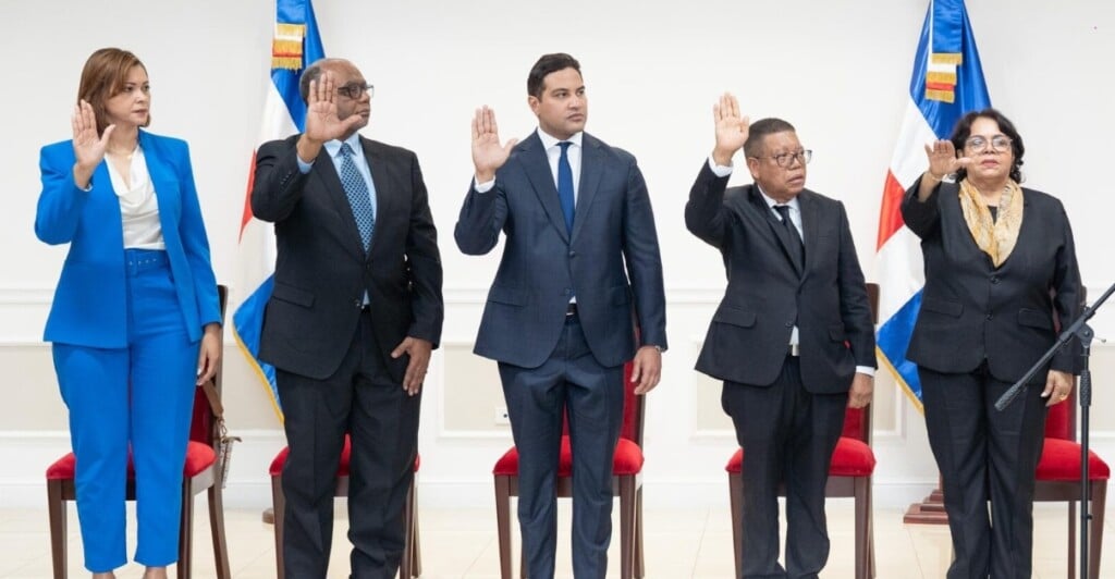 ¡Se suben el sueldo! Cámara de Cuentas aprueba aumento de hasta 50% 