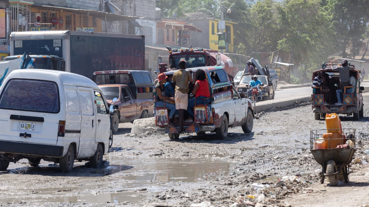 Varios muertos y cientos de desplazados en Haití por enfrentamientos de bandas