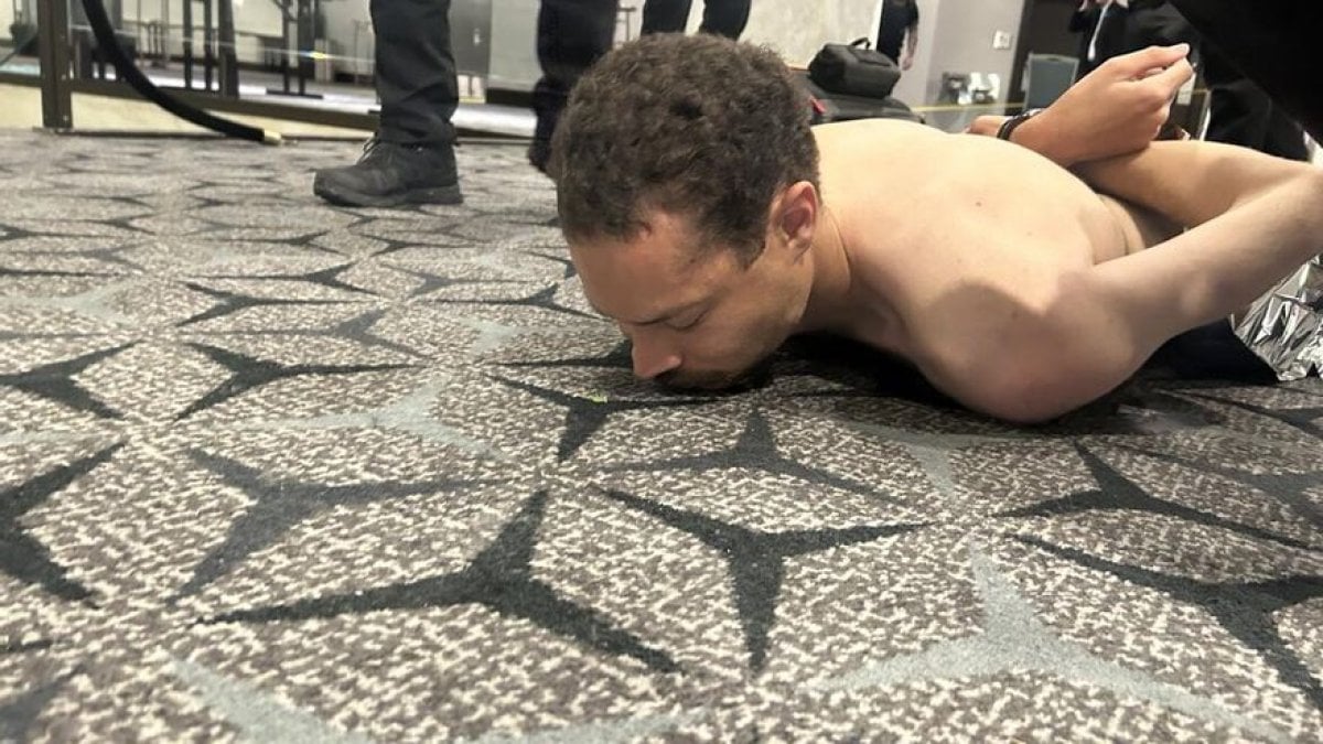 ¿Quién es el «lobo solitario» sospechoso del intento de tiroteo en la cena de Trump?