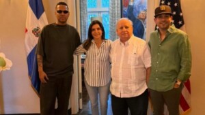 Embajadora Leah Campos se reúne con el Dr. Fadul en medio de debate