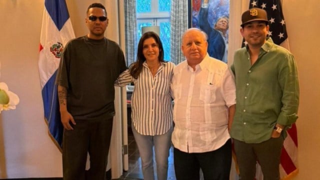 Embajadora Leah Campos se reúne con el Dr. Fadul en medio de debate