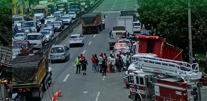 Trágico accidente en la Autopista 6 de Noviembre deja tres muertos
