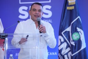 ¿Han elevado los hospitales la calidad en  atención ofrecidos a la ciudadanía?: Landrón responde cómo