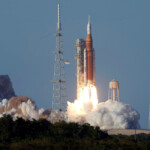 Astronautas del Artemis II se dirigen a la Luna en la primera misión lunar de la NASA en décadas