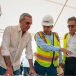 Abinader supervisa construcción en la República de Colombia