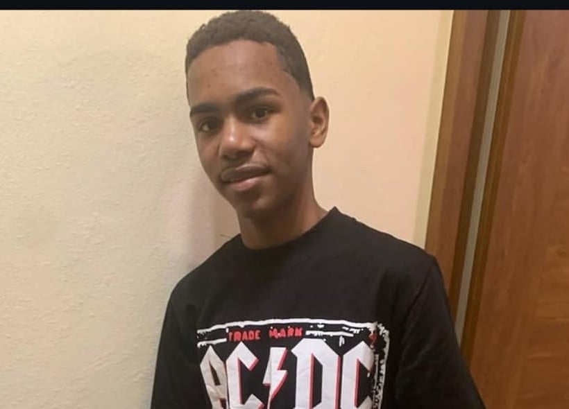 Madre denuncia desaparición de su hijo en Los Alcarrizos y pide colaboración