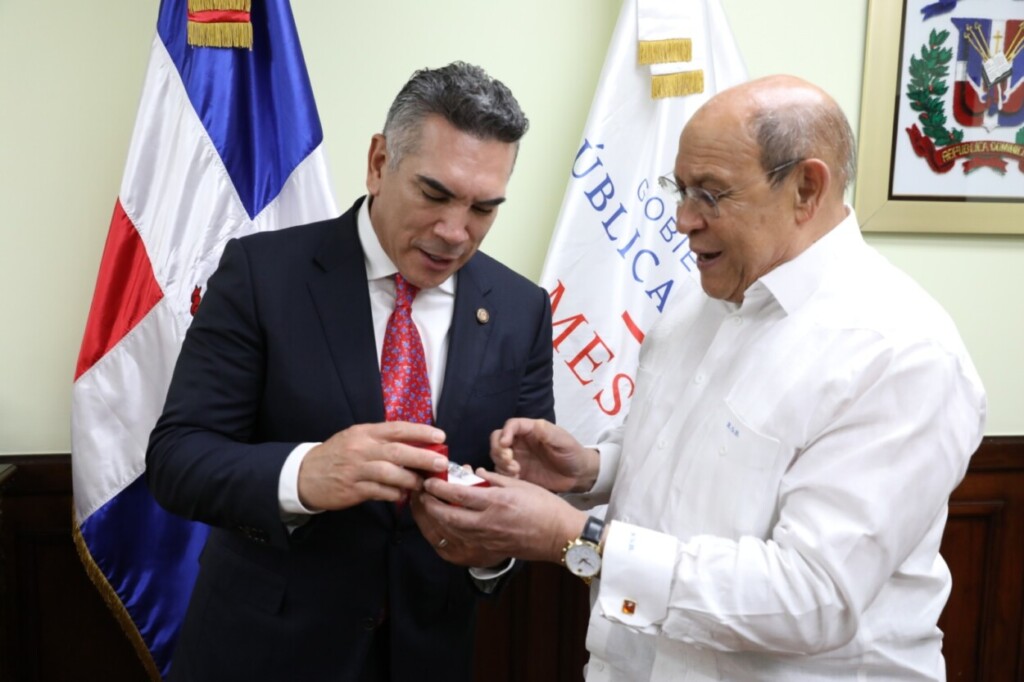 Alejandro Moreno , presidente de la COPPPAL , oficializó la designación del ministro Rafael Santos Badía como coordinador de la misión de observación electoral en Perú, a celebrarse el próximo 12 de abril.