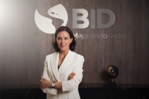 BID ve oportunidad de crecimiento en mayor acceso al crédito en RD; valora rol de la banca múltiple