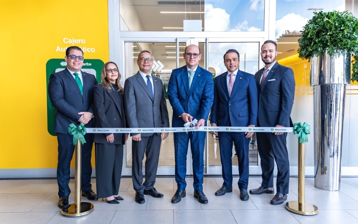 Banco Caribe inaugura nueva sucursal en Plaza Cuadra, enfocada en una experiencia cercana y ágil para sus clientes