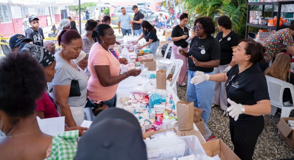 Más de 2,000 personas beneficiadas con jornada humanitaria en batey Ingenio Angelina