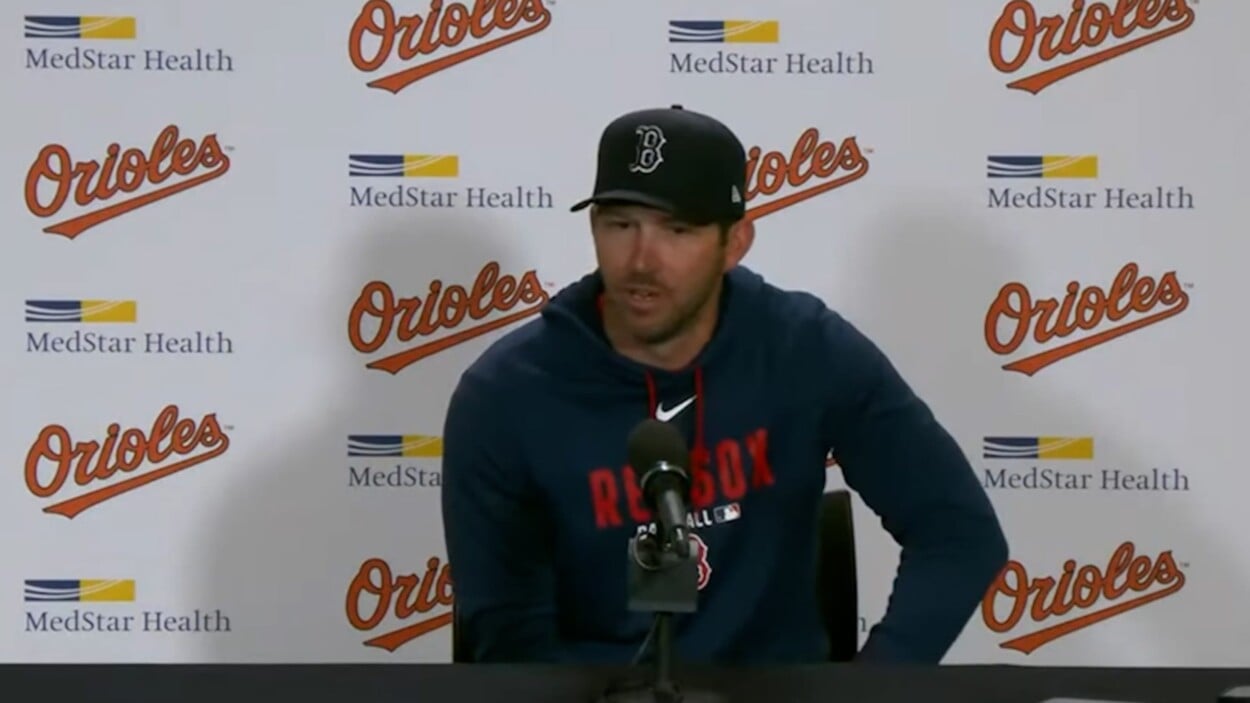 Borrón y cuenta nueva: Medias Rojas reconfiguran su staff en medio de la tormenta