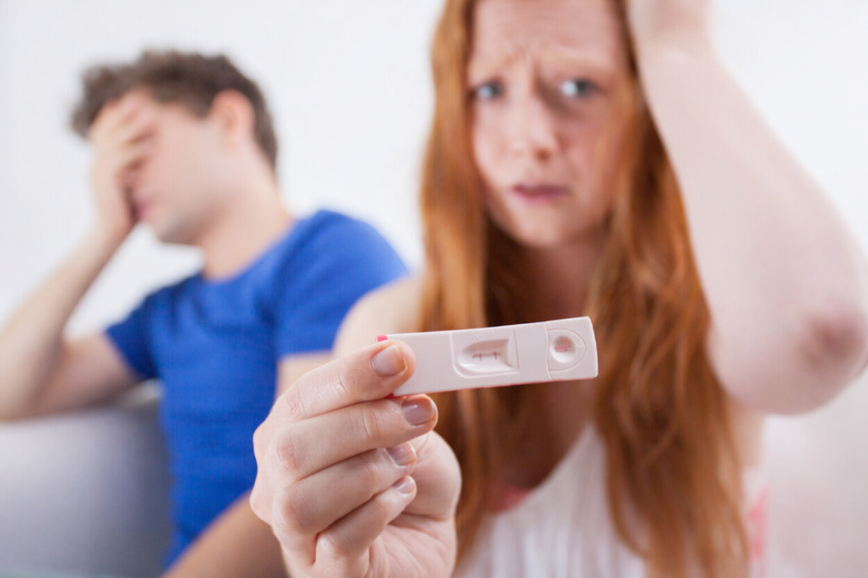 Golpe social: más de 16 mil adolescentes embarazadas en RD pese a leyes vigentes