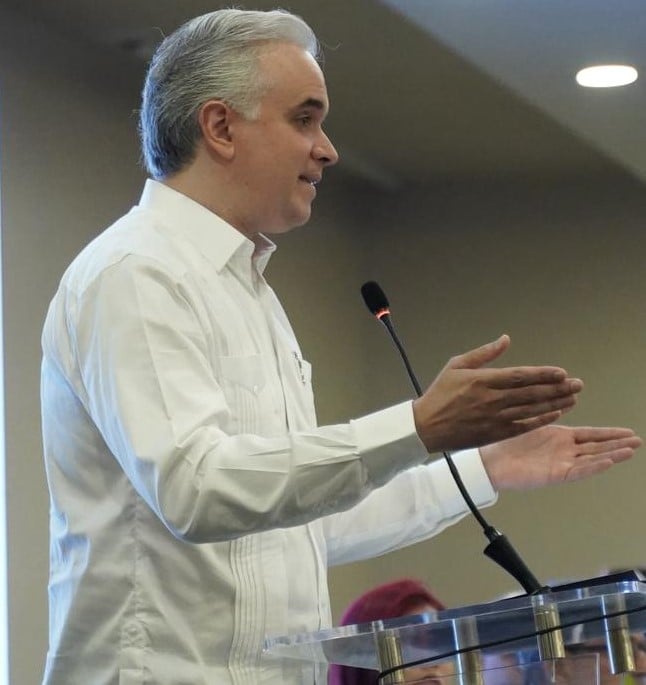 De Camps ratifica “alta prioridad” de la Evaluación de Desempeño Docente