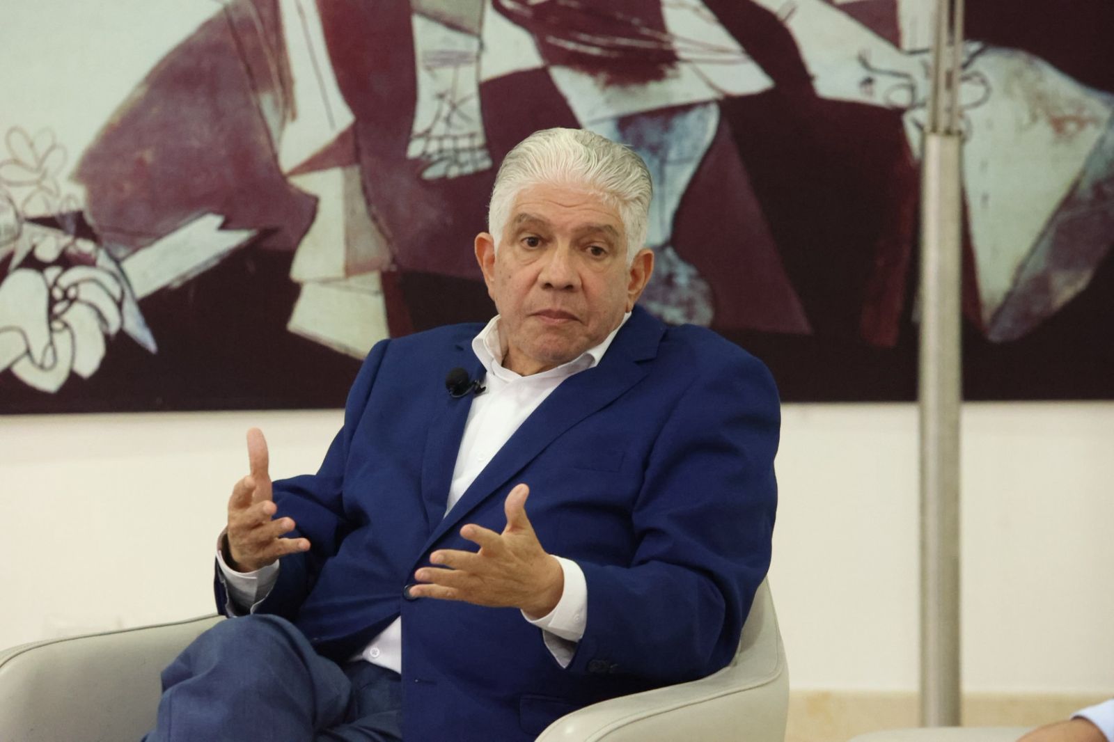 Ministro Obras Públicas: lluvias han paralizado las construcciones y ejecución plan de asfalto