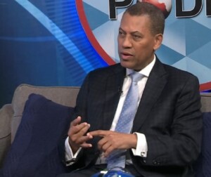 ¡Peligroso!: Guido Gómez advierte niños dominicanos pasan 8.5 horas diarias en Internet