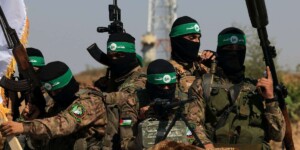 Hamás respalda misión de flotilla humanitaria que busca romper bloqueo en Gaza