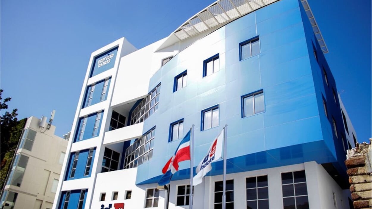 Indotel bajo presión ante denuncias contra telefónicas