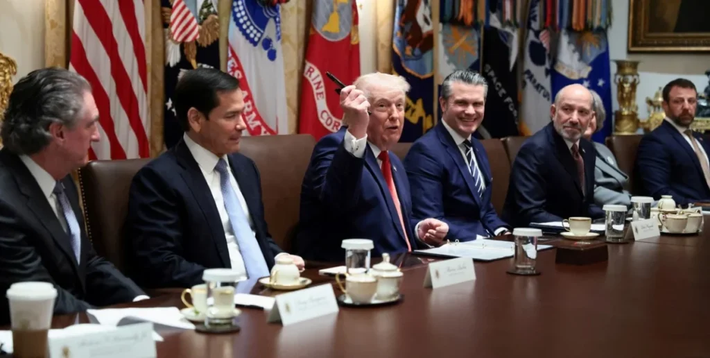 Donald Trump, predijo este domingo que Irán regresará a la mesa de negociaciones 