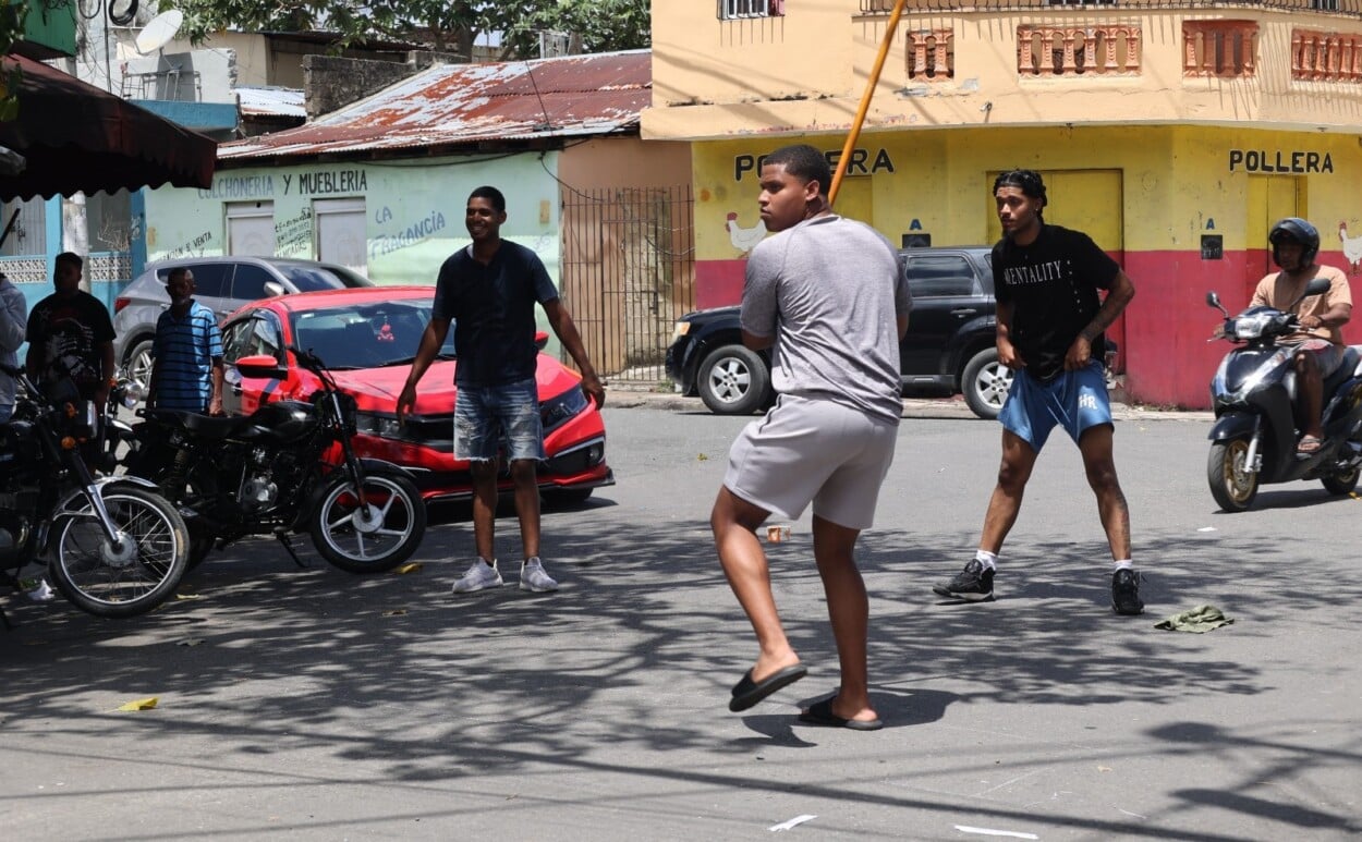 Viernes Santo en calma: así transcurre la Semana Santa en barrios capitaleños