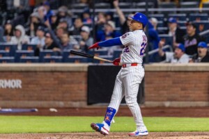 Juan Soto brilla a pesar de la molestia en su antebrazo