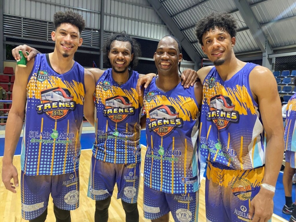 Kelvin Furcal, Yeickson Montero, Miguel Carmona y Michael De la Cruz, de los Trenes de Santo Domingo Norte. / Fuente externa.