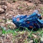 Hallan cadáver de mujer con herida de bala en el cuello en Dajabón