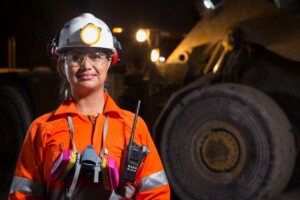 Estudio afirma mujeres trabajan más horas que los  hombres en RD