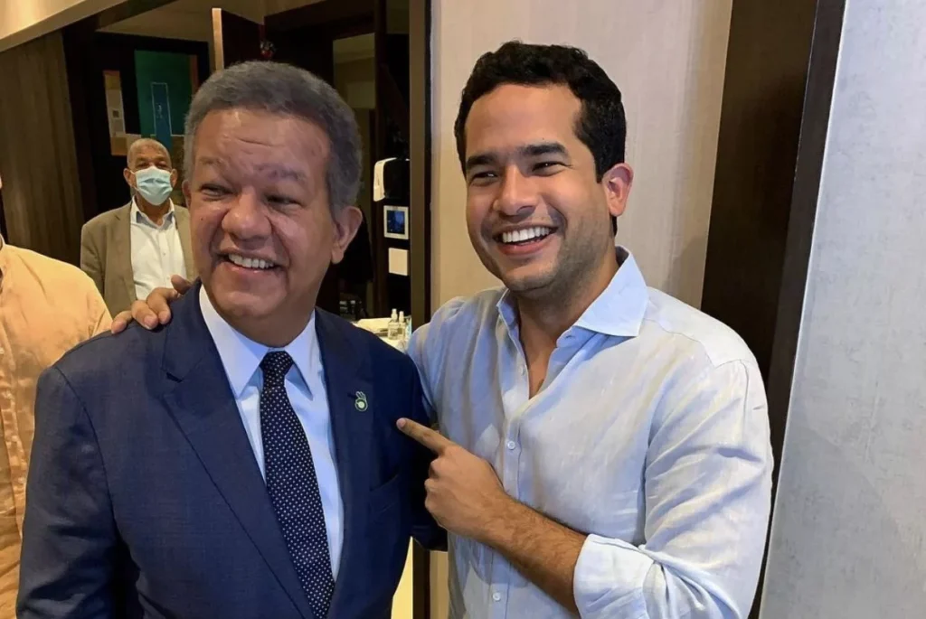 El binomio Leonel-Omar: Entre la legalidad constitucional y el riesgo político con miras al 2028.

