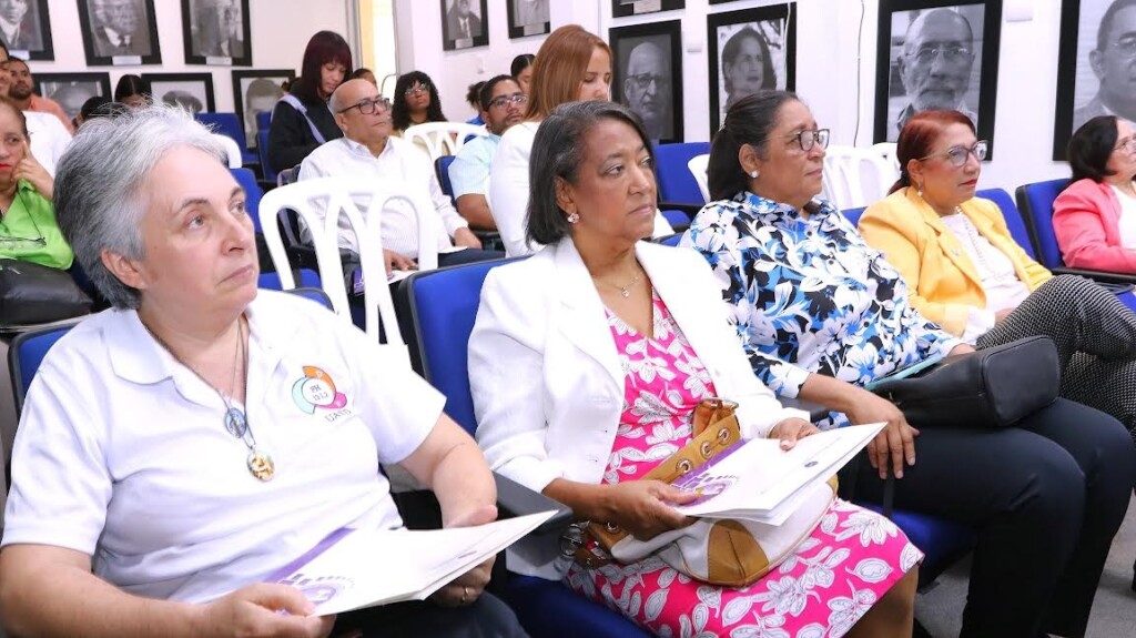 ¿Están las universidades dominicanas formando profesionales para enfrentar los desafíos del siglo XX1?