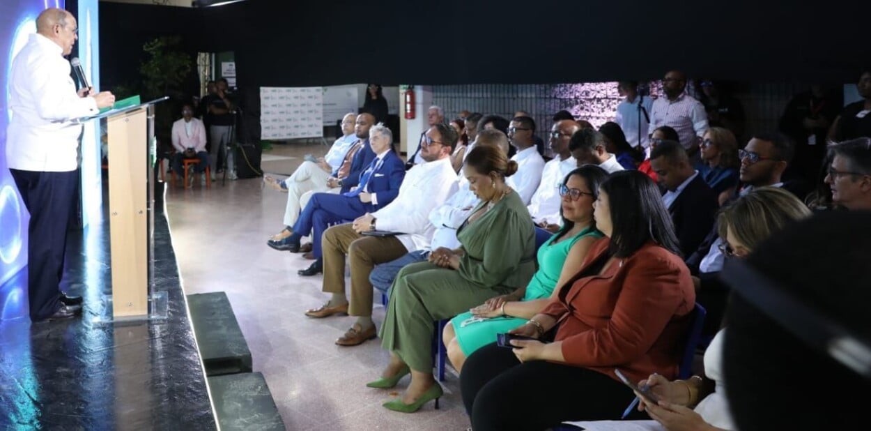 Ministro advierte universidades nacionales están compelidas a profundas transformaciones