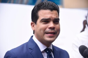 ¿US$400 millones en préstamo para agua potable… o para regar campos de golf en Punta Cana?