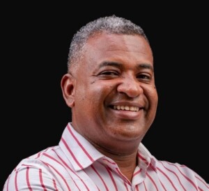 Autismo en RD: periodista exige mejoras educativas al presidente