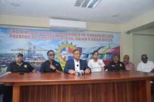 Sindicatos de transporte de carga anuncian tregua de tarifas por crisis internacional