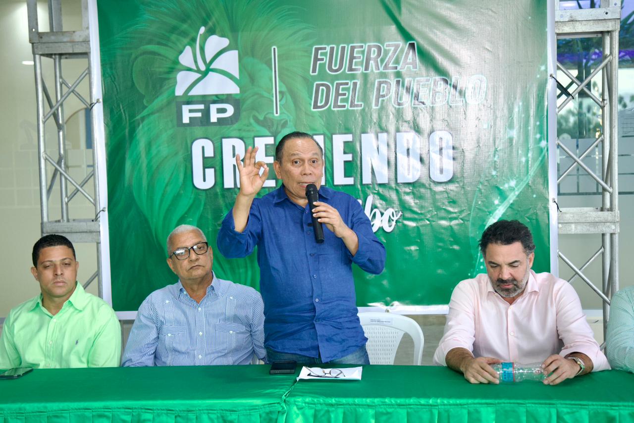 Radhamés Jiménez: ¿Gobierno del PRM una caricatura de improvisación?