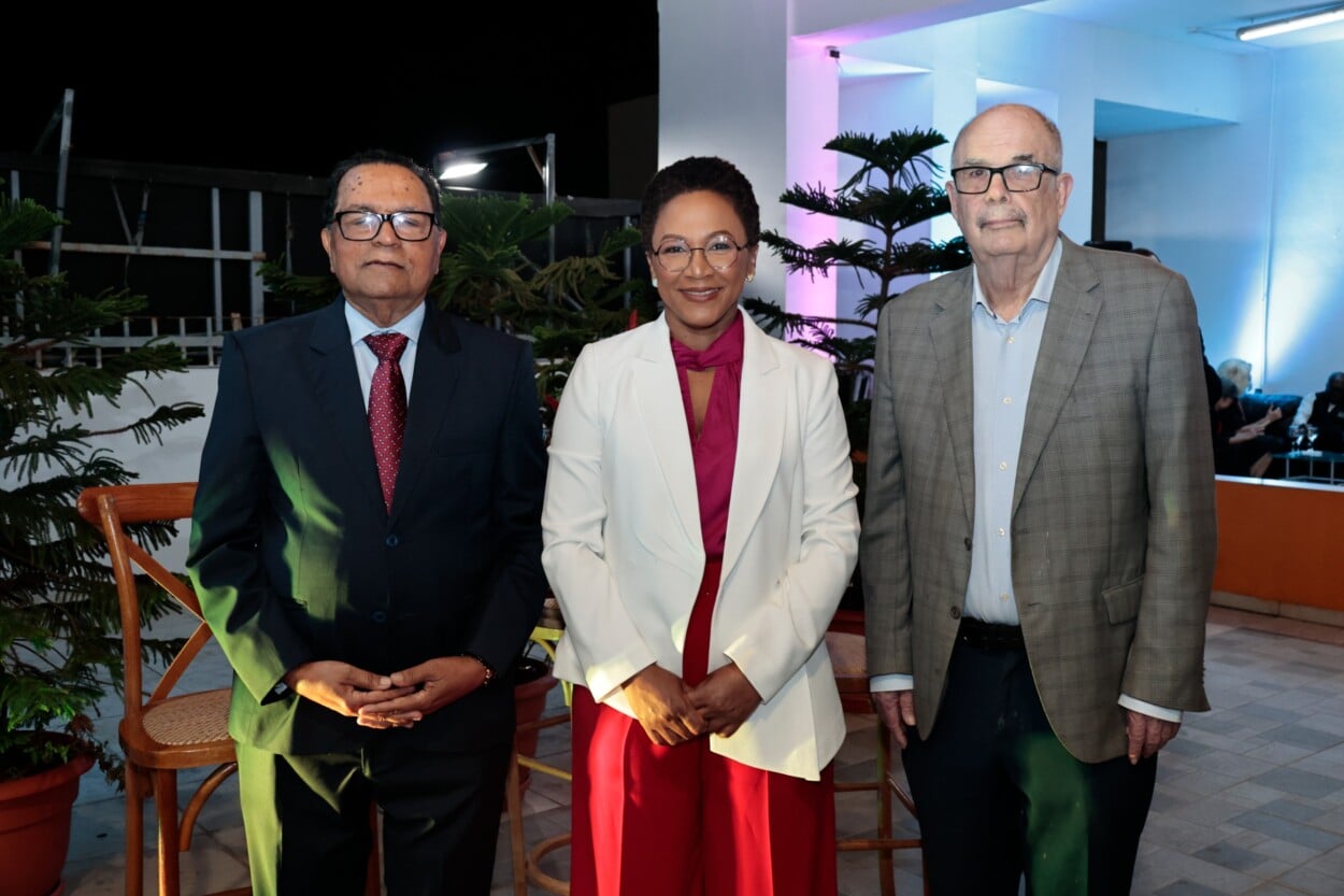 Cassá, Peralta Romero y Edith Febles reciben Premio Pluma de la Excelencia 2026