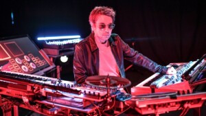 Jean-Michel Jarre: “La IA generará el hip-hop, el rock y el tecno del mañana»