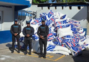 Policía recupera 291 sacos de detergente robados en SPM