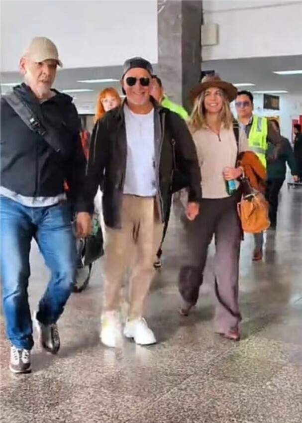  Alejandro Sanz visitó este viernes la popular ciudadela inca de Machu Picchu junto a su nueva pareja