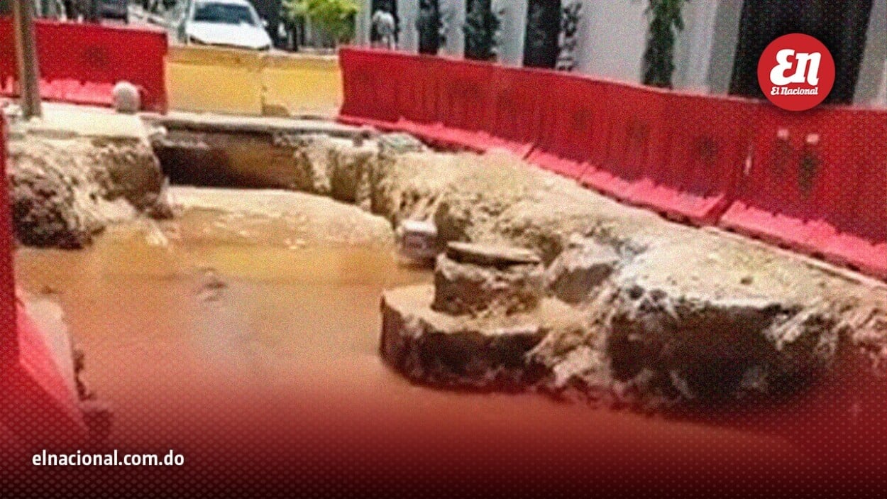 Denuncia ciudadana: avería de tuberías provoca crisis sanitaria en la Zona Colonial