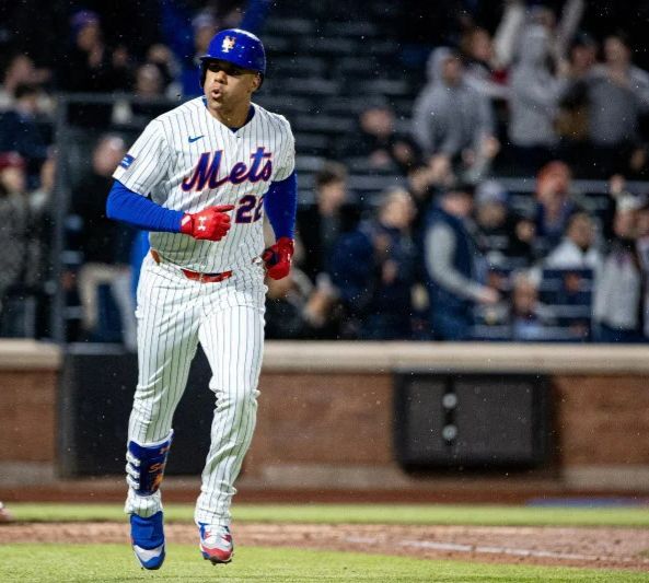 Soto, quien viene de conectar jonrón el miércoles por segunda noche consecutiva, se quedó con las ganas de seguir extendiendo su racha.