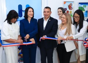 Gobierno amplía atención en salud mental y abre sala de crisis para niños en hospital Robert Reid